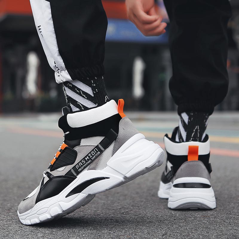 Hightop di trasporto degli uom - Streetwear Brand In Vietnam recensione e prezzo